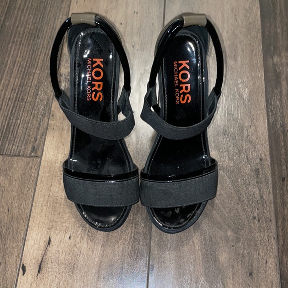 Michael Kors sandals - Picture 2 of 2